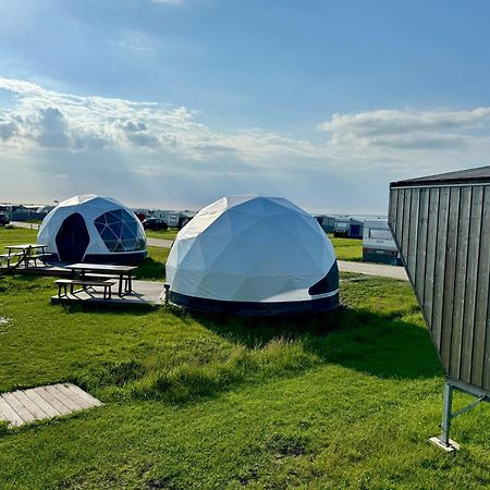 Lodge Camp Harlesiel Direkt Am Wattenmeer 비트문드 외부 사진