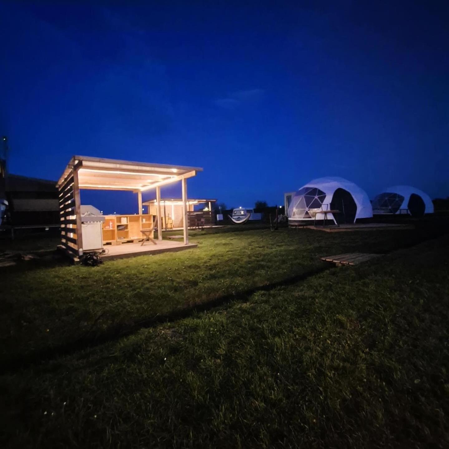 Lodge Camp Harlesiel Direkt Am Wattenmeer 비트문드 외부 사진