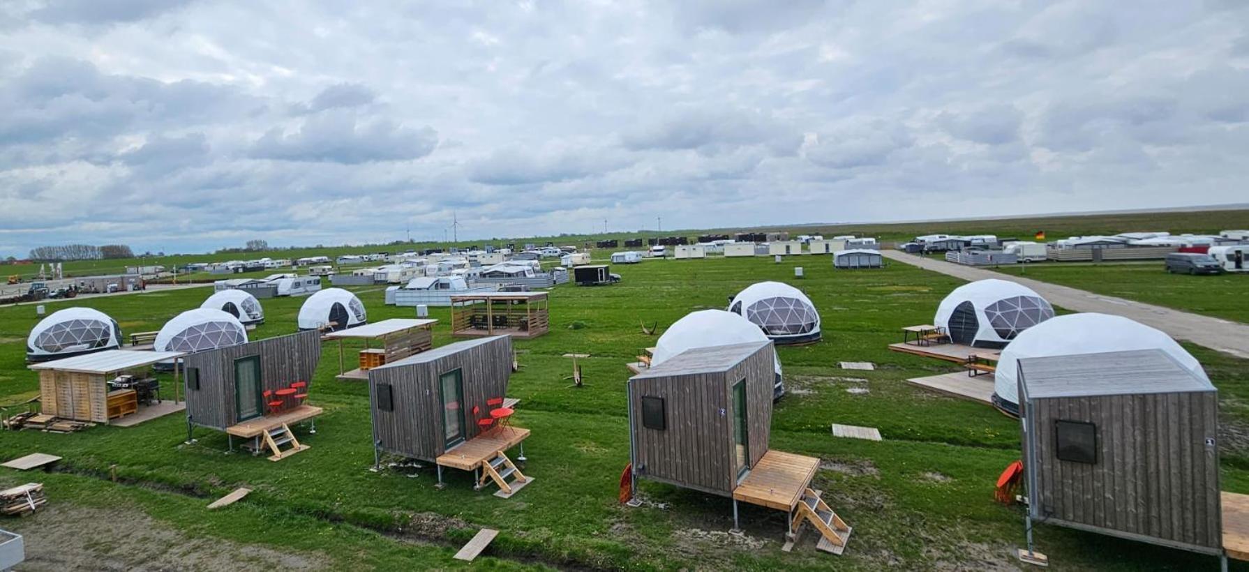 Lodge Camp Harlesiel Direkt Am Wattenmeer 비트문드 외부 사진