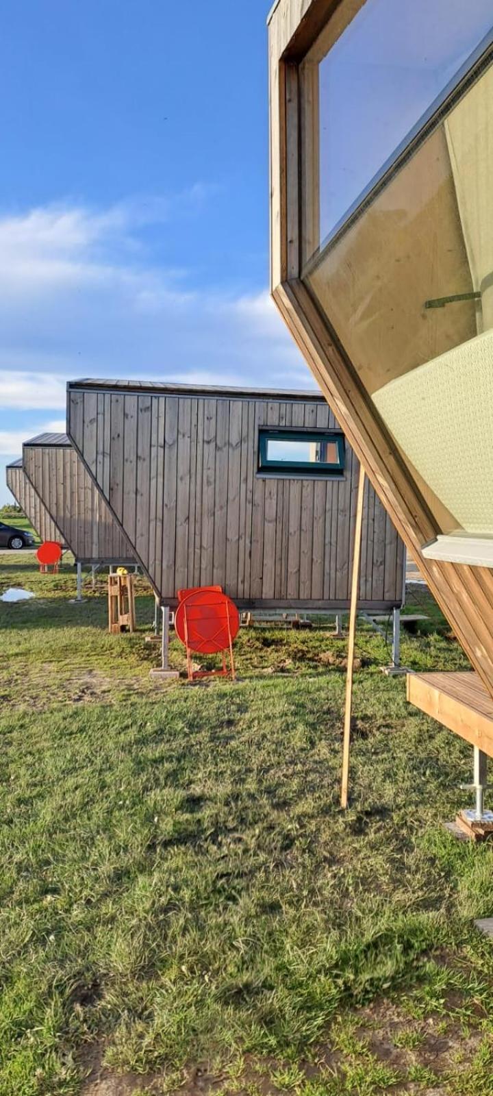 Lodge Camp Harlesiel Direkt Am Wattenmeer 비트문드 외부 사진